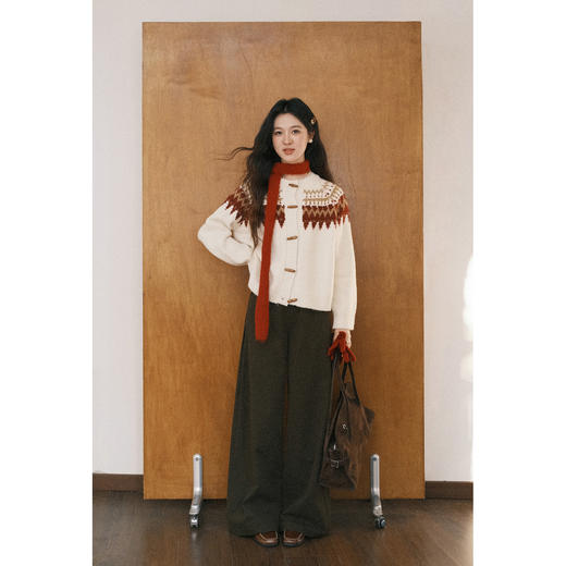 鹿向南「费尔岛小镇」杏色长袖开衫毛衣秋冬季时尚宽松外搭上衣女 商品图1