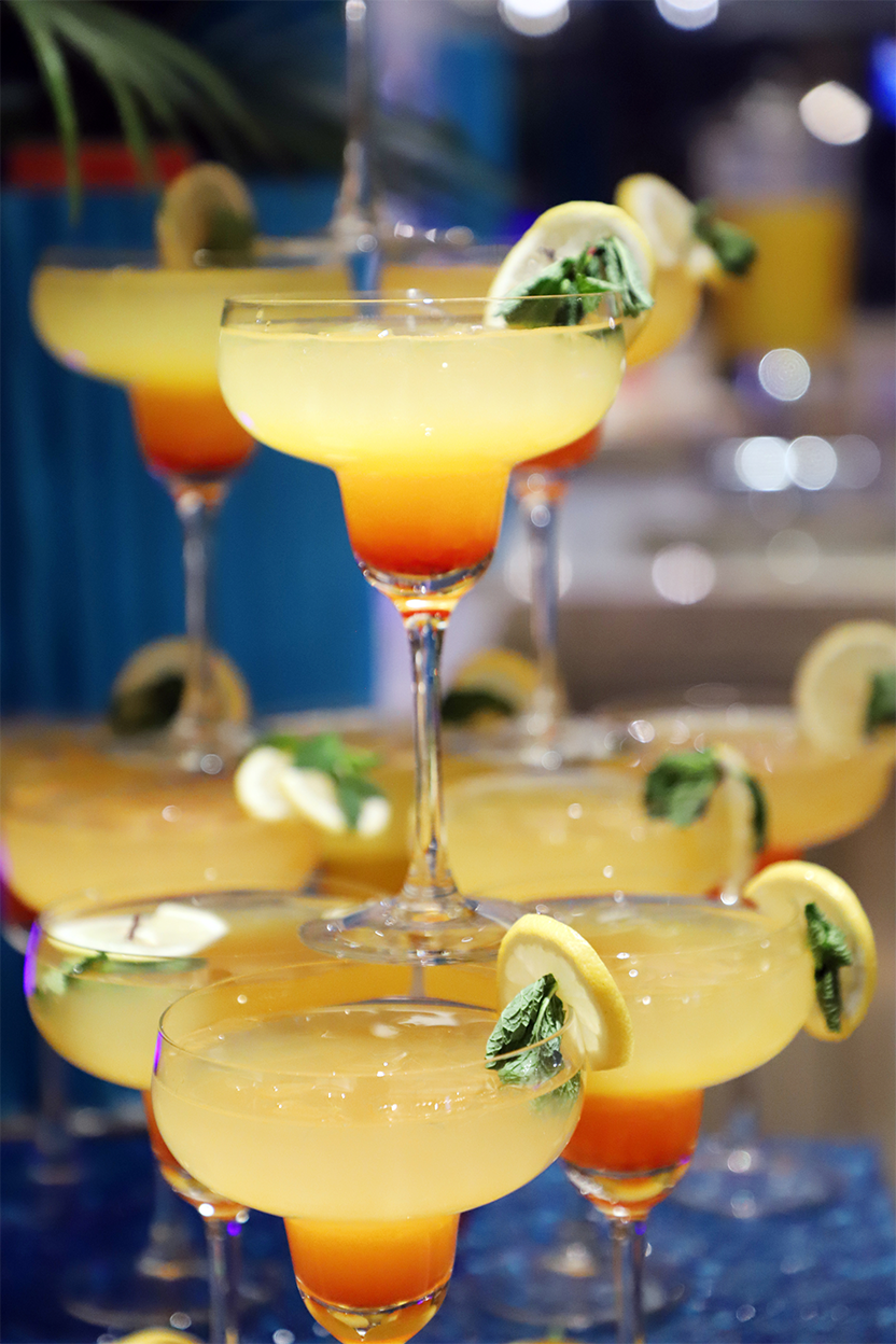 【佘山艾美】翱翔圣诞，艾美起航主题平安夜自助晚餐