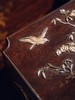 独角鹿西洋古董19世纪日本明治时期出品蝶飞雀舞主题芝山镶嵌木纹漆盒 商品缩略图3