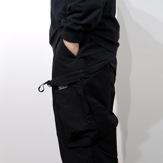 COMFY CMF WEIRD PANTS 军事风大口袋户外风工装裤 商品图1