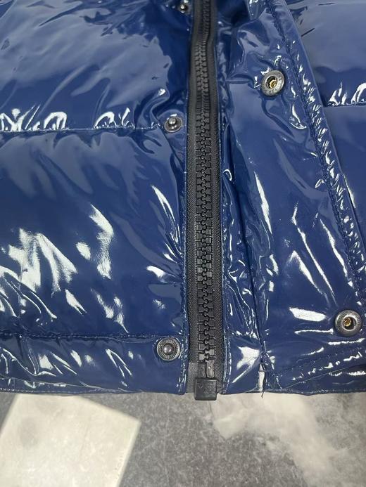 瑕疵Aritzia Tna Super Puff 女士冬季亮面700蓬鹅绒短款面包服羽绒服 商品图4