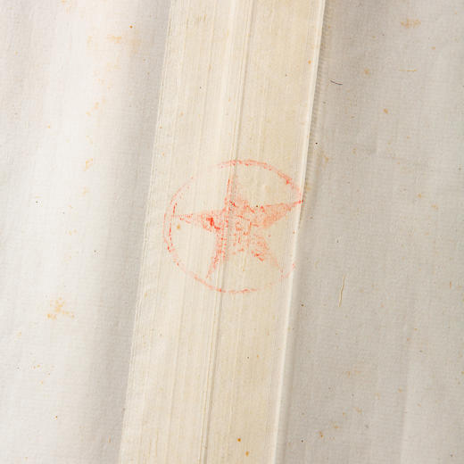 1981年红星牌四尺净皮罗纹老宣纸（一刀） 商品图1