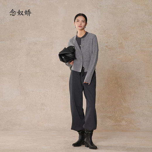 【商场同款】CNT5017  “ 2色暖绒长腿裤  ”细腻的绒毛层有效锁温 自在无拘直筒裤型 商品图12