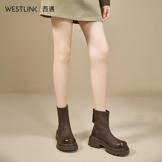 西遇厚底瘦瘦靴女新款秋冬复古小个子增高马丁靴黑色圆头短靴V2257272 商品图3
