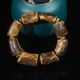 BC.DF11.4-4   马泥涝(随行) ，24.93g