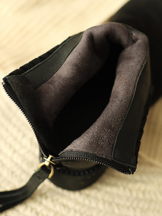 【重磅定制 都是专柜级别的顶顶好料制作】【推荐人手一双闺蜜鞋】【舒服到不想拖 小短靴】羊皮软舒适透气+橡胶大底走路也非常静音 超大气~ 商品图10