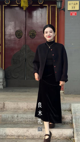 休闲——山羊绒短款外套(围巾）