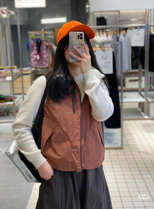 【开放日忙 秒杀价已调 直接拍】开放日最新款 安高若 两面穿 拼色 素然 羽绒马甲  90%白鹅绒 商品图3