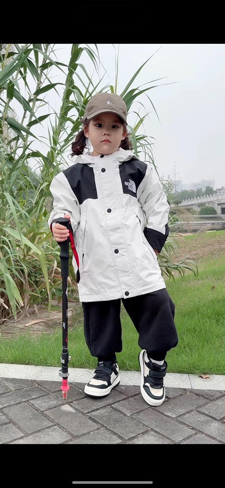 三防儿童加绒冲锋衣~防水防污防风8102402 商品图1