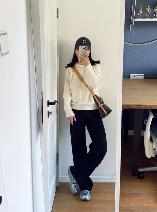 25秋冬--长腿磨毛直筒四面弹高腰牛仔裤【包邮+三天无理由退换】 商品图6