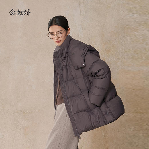 【商场同款】CNO5041 “ 云感面包羽绒服 ” 优雅的紫褐色智性满满 90白鹅绒轻暖不压身 商品图2