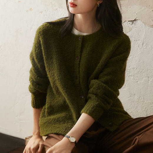 苔藓绿羊毛开衫｜复古百搭，高级显白【3-5天发货】 商品图4