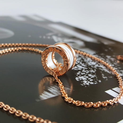 【95新】BVLGARI宝格丽B.ZERO1系列34608218K玫瑰金白陶瓷弹簧项链231025AK11 现售价：8800！ 商品图4