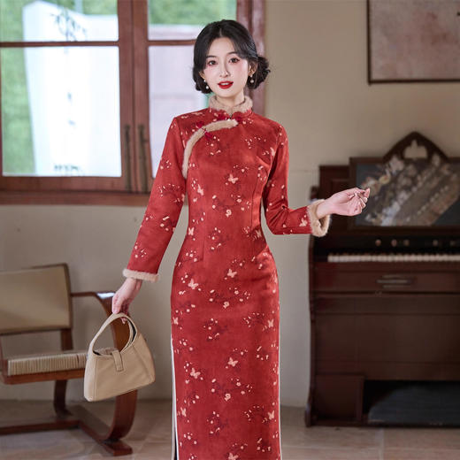 麂皮绒暗花长款少女款旗袍2025秋冬新款时尚改良年轻款日常旗袍裙3125233 商品图1