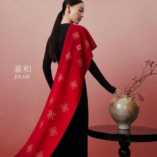 万事利“嘉和”真丝绒围巾 商品图0