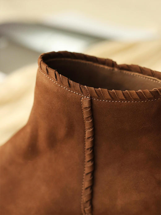 【重磅定制 都是专柜级别的顶顶好料制作】【推荐人手一双闺蜜鞋】【舒服到不想拖 小短靴】羊皮软舒适透气+橡胶大底走路也非常静音 超大气~ 商品图7