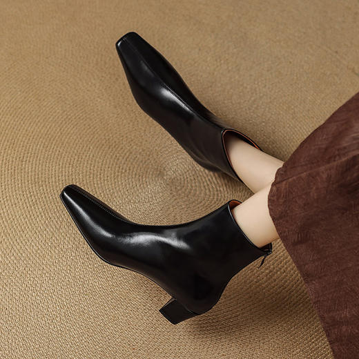 【预售5天】极简百搭小方头粗跟短靴新款秋冬加绒保暖中跟瘦瘦马丁靴SLLK&sl-7970 商品图3