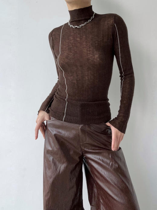 DONSEE10｜DS10AW2522-D 咖色 肌理线迹高领上衣 商品图0