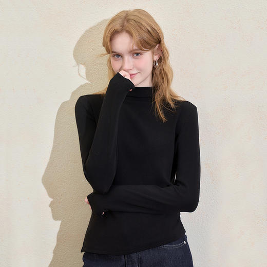 西遇半高领纽扣针织打底衫女冬季新款抽绳收腰显瘦长袖T恤H0055299 商品图4