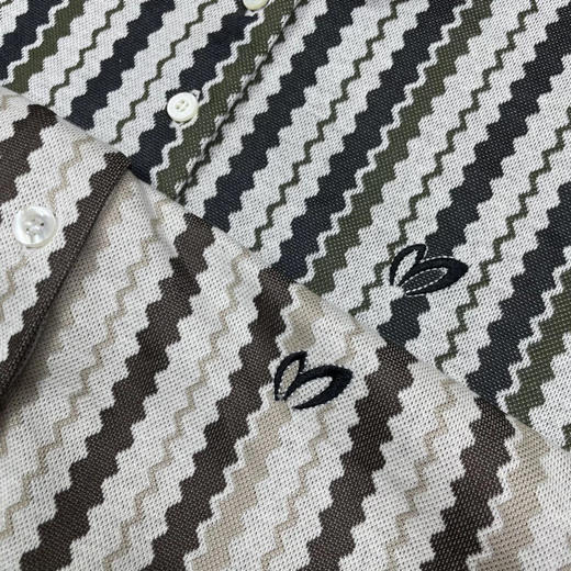 日单正品春秋款 兔子头 女士高尔夫长袖
两个色，浅色0 1码，深色1 2码各一件
0码胸围86 1码胸围90 2码胸围94 商品图4