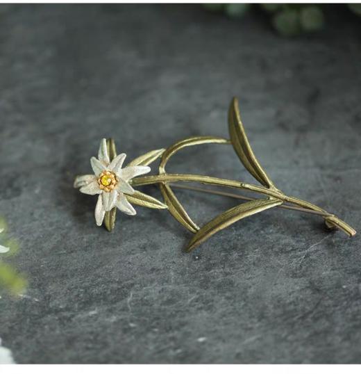 【Michael Michaud】雪绒花系列 花枝胸针 商品图1