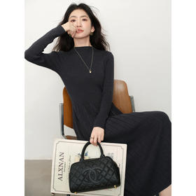 鹿向南「祈愿少女」法式气质灰色针织连衣裙女2025秋冬显瘦打底裙