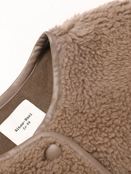 卡其色羊羔毛短款外套 复古风圆领单排扣皮毛一体上衣 冬季保暖显瘦百搭女式毛绒夹克 商品图2