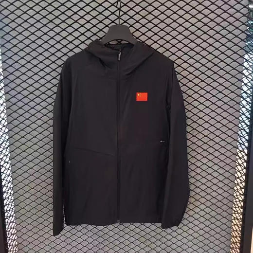 安踏冠军夏日防晒衣男士轻薄外套透气运动上衣152430603 商品图2