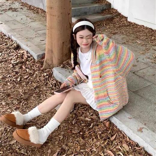 【暖冬鞋服丨亲子厚底毛绒棉拖鞋】内里毛量充足，细密保暖，橡塑大底踩感舒适有弹性，缓震减压防滑，成人儿童款都有，居家外穿都适合，一双轻松过冬 商品图6