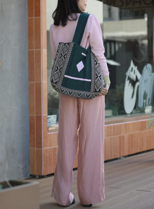 TYNVIE 几何图案撞色边框针织日常手提包 商品图13