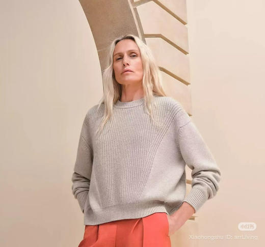 爱马🐎家
超厚纯羊绒罩衫。 宝石蓝色。 粉色。燕麦色 商品图3