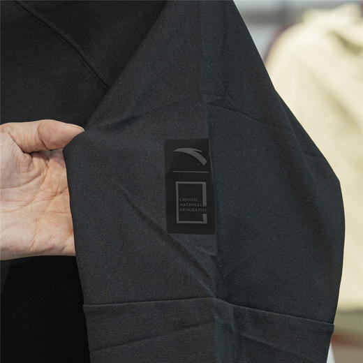 安踏男子新款户外立领时尚休闲运动长袖针织衫152536403 商品图4