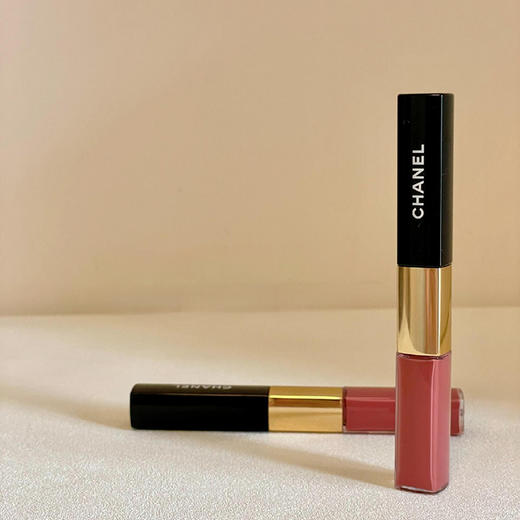 【清仓特促】香奈儿双效持色唇釉 8ml/支 正装 效期一年半左右 商品图0