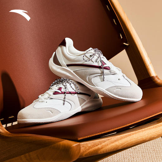 安踏可丽丨薄底芭蕾风休闲鞋女2025秋季新款平底运动鞋 122548886 商品图0