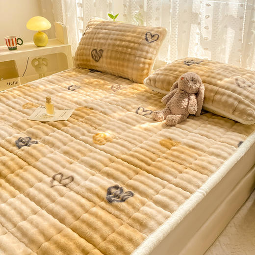 冬季必备·兔毛绒床垫多层泡泡绒结构提供极致温暖 商品图3