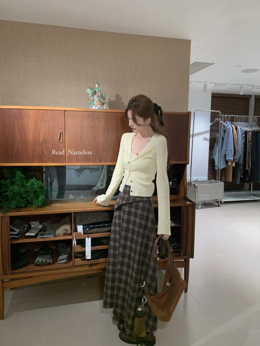 Read Nameless /嫩黄色针织开衫2件套+可可饼干格子裙 2025/11/6 商品图1