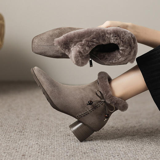 【预售5天】翻毛皮短靴女冬季加绒加厚方头中跟粗跟真皮高跟靴羊毛保暖雪地靴ASZ&KL797M 商品图0