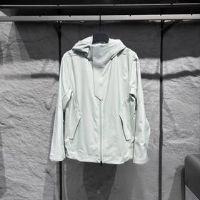 安踏冠军旅行正品2025秋新男梭织运动连帽外套含充气枕152530630