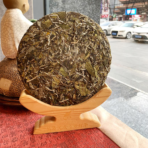 弘春 蛇年生肖饼 白牡丹饼茶 300克 商品图1