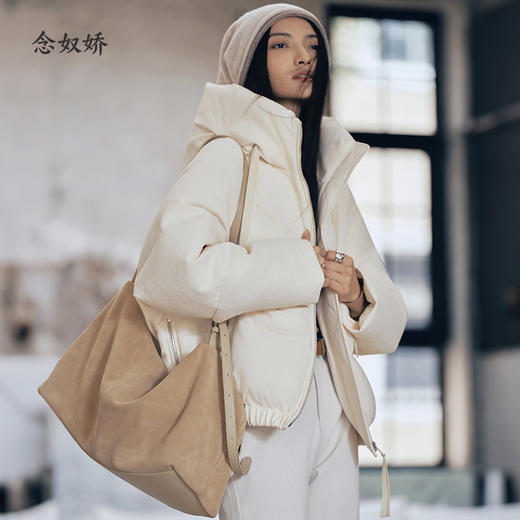 【商场同款】CNO5004 “2色元气羽绒服 ” 轻暖90白鹅绒 暖意十足 连帽羽绒服 商品图3