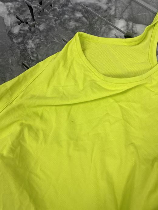 瑕疵ARC'TERYX/始祖鸟 Taema Tank 女士轻量透气运动锻炼圆领速干背心 商品图4