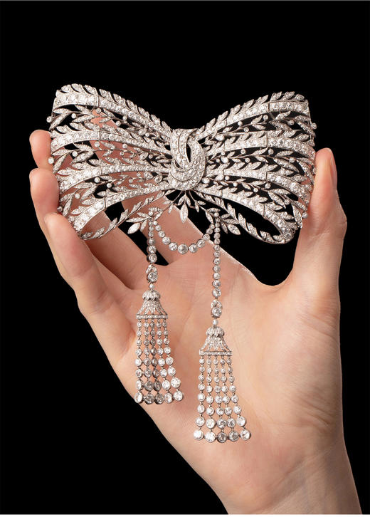 独角鹿西洋古董 1910年代法国珠宝品牌出品美好时代风格铂金镶嵌钻石蝴蝶结流苏胸针 带原盒 商品图3