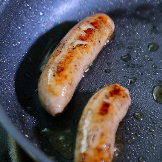 【让孩子放心吃的烤肠】O添加 鲜肉含量1OO%  雪猪肉烤肠 480克/盒（8只装） 商品图2