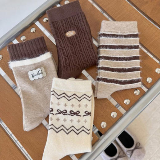 港风复古栗子咖暖绒女款袜子-纪念日百货门店同款167943609 商品图0