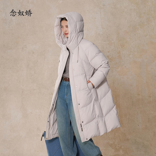 【商场同款】CNO5030 “ 满分长羽绒 ” 甄选90白鹅绒 温暖轻盈 星空银色雅致柔和 商品图10