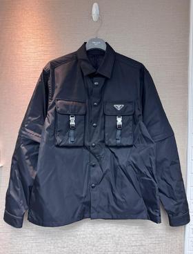 男款口袋logo夹克外套he020