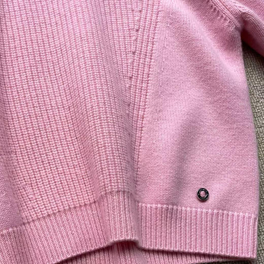 爱马🐎家
超厚纯羊绒罩衫。 宝石蓝色。 粉色。燕麦色 商品图11