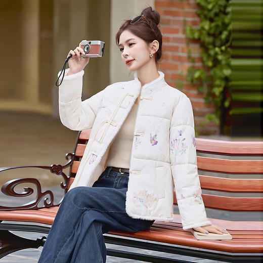新中式国风羽绒服，洋气盘扣气质提花白鸭绒外套HR-YJLY86808 商品图6