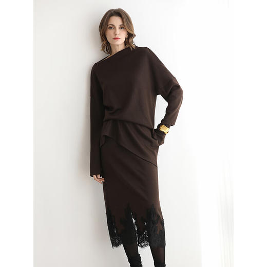 COCOBELLA女人味蕾丝刺绣半身裙新款直筒针织中长裙HS3113-3 商品图1