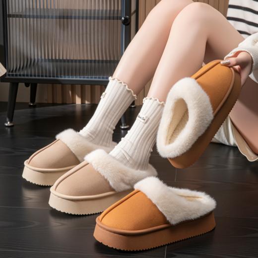 😌寒冬已至，一双温暖舒适的棉拖鞋成了居家必备。💕这款【觅贝思 加厚加绒秋冬棉拖鞋】 📣不仅颜值在线，更以“踩屎感”的柔软体验征服了我的双脚。 商品图4